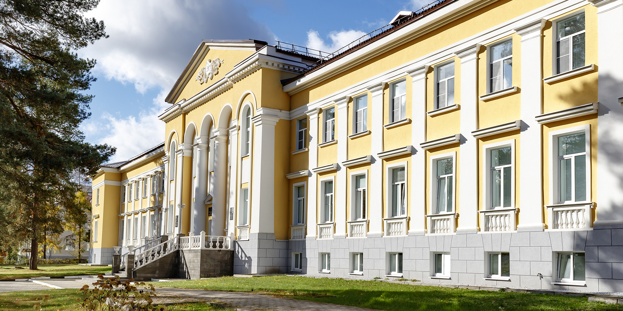 Dzhelepov Laboratory of Nuclear Problems building