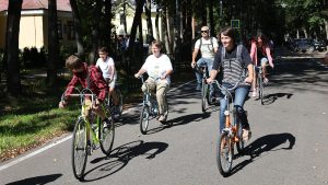 Дорогами дружбы и международного сотрудничества: ОИЯИ провел в Дубне фестиваль ретротранспорта
